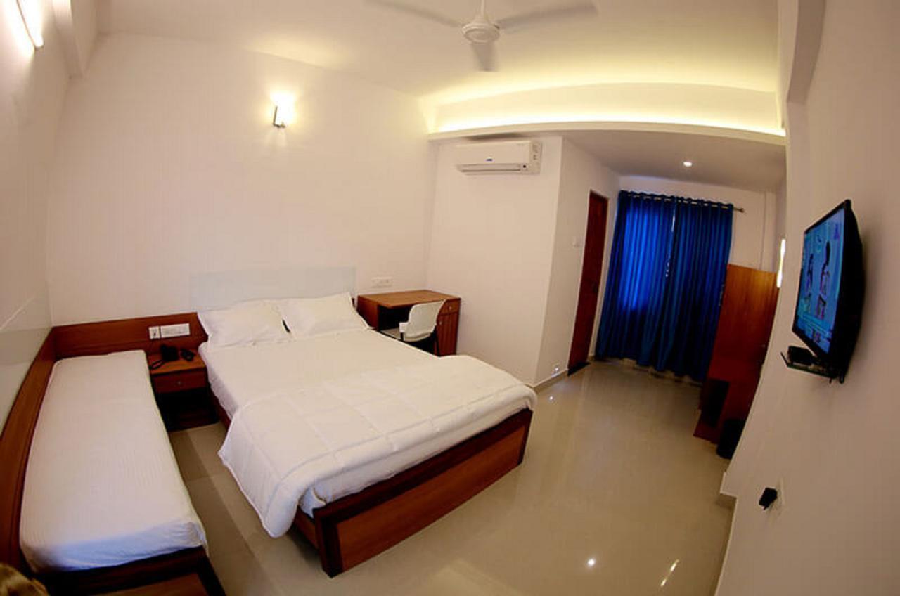 Hotel Roopmahal Thiruvananthapuram Exteriér fotografie